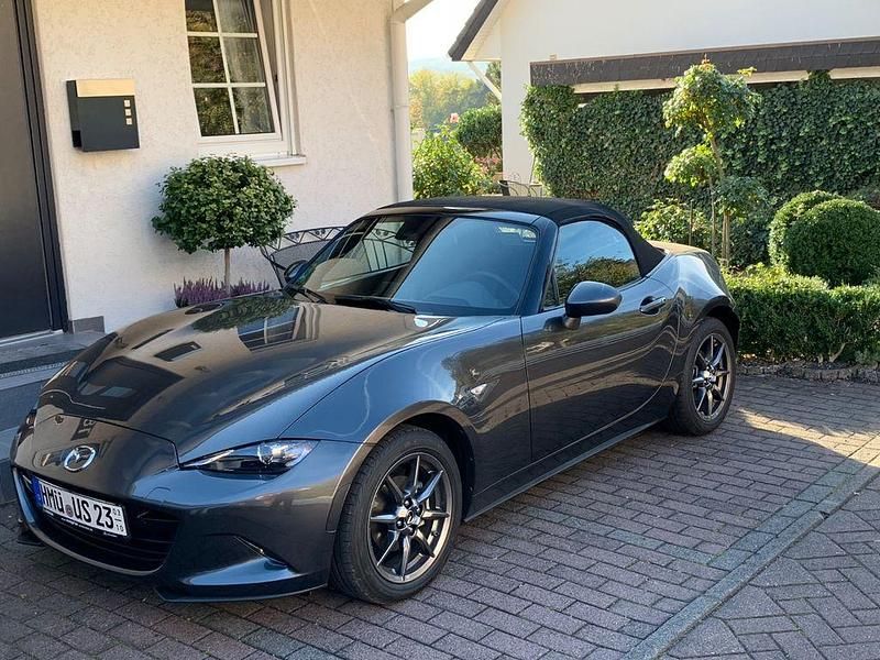 Gebraucht Mazda MX5 Center-Line 131 PS (96 kW) 2017 Grau Cabrio