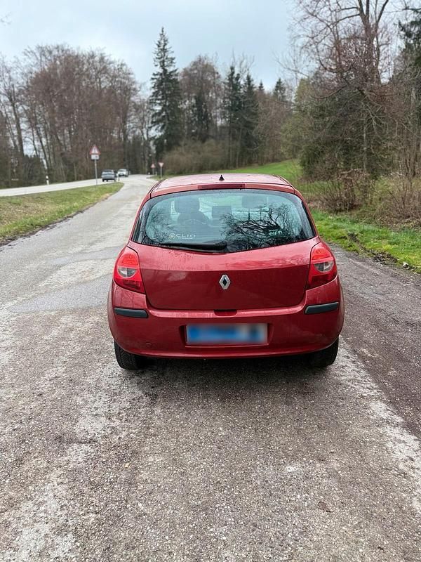 Gebraucht Renault Clio II 75 PS (55 kW) 2006 Rot Limousine