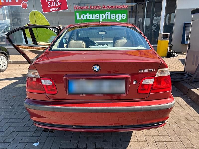 Second-hand BMW 323 1999 Andere farben Berlinǎ