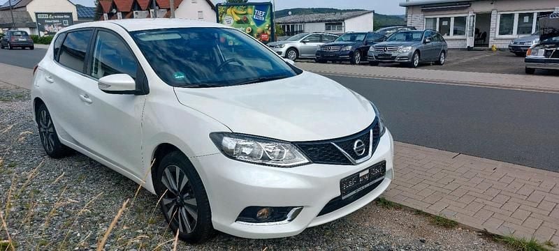 Weiß Gebraucht 2017 Nissan Pulsar Limousine | 10.500 € (Guter Preis) - Bild 1/4