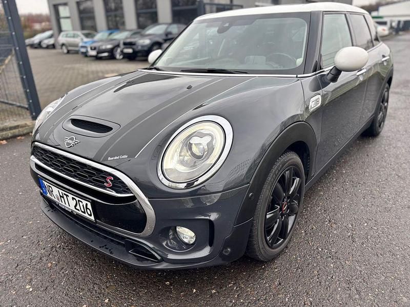 Grau Gebraucht 2019 Mini Cooper Clubman Kombi | 17.900 € (Superpreis) - Bild 1/4