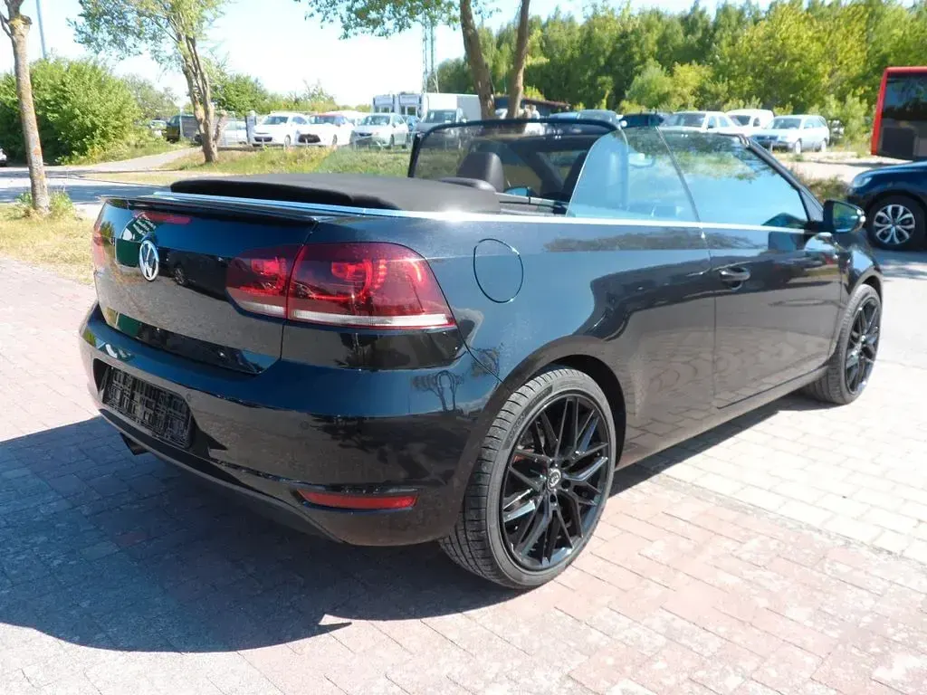 Usata VW Golf 160 CV (117 kW) 2011 Nero Cabrio