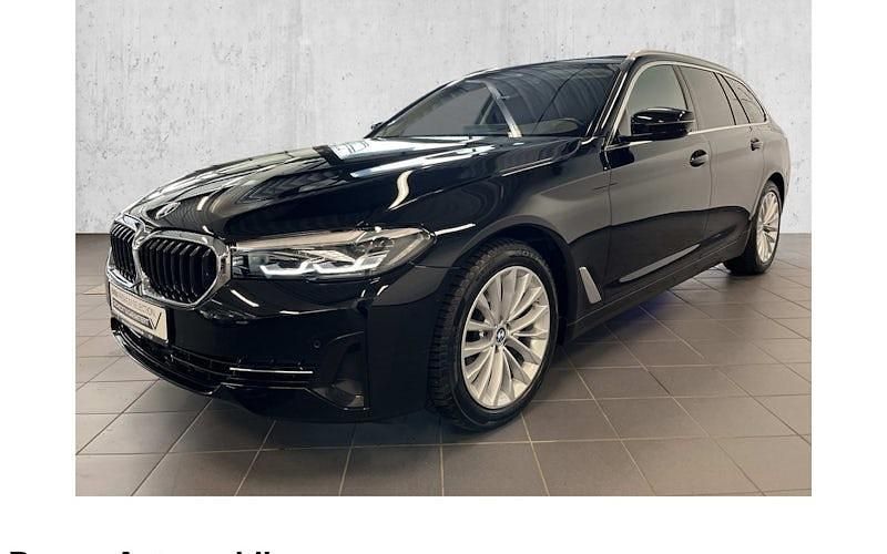 Gebraucht BMW 520 184 PS (135 kW) 2022 Schwarz Kombi