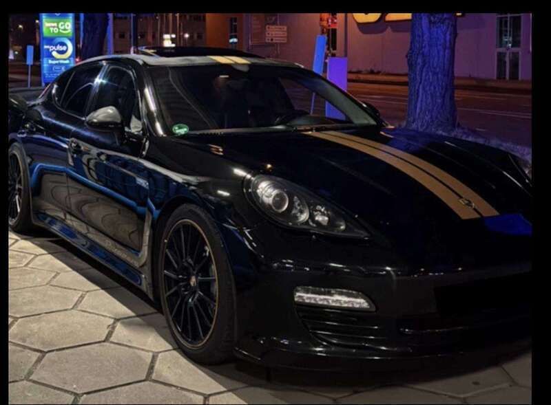 Schwarz Gebraucht 2011 Porsche Panamera S Limousine | 32.900 € - Bild 1/3