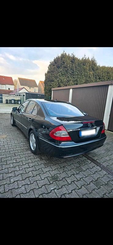 Gebraucht Mercedes E320 224 PS (164 kW) 2006 Schwarz Limousine