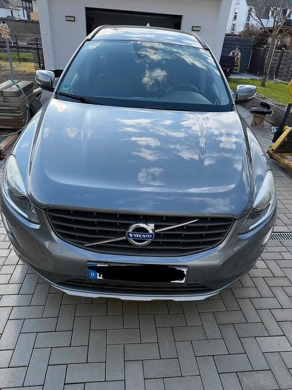 Gebraucht Volvo XC60 150 PS (110 kW) 2016 Grau SUV