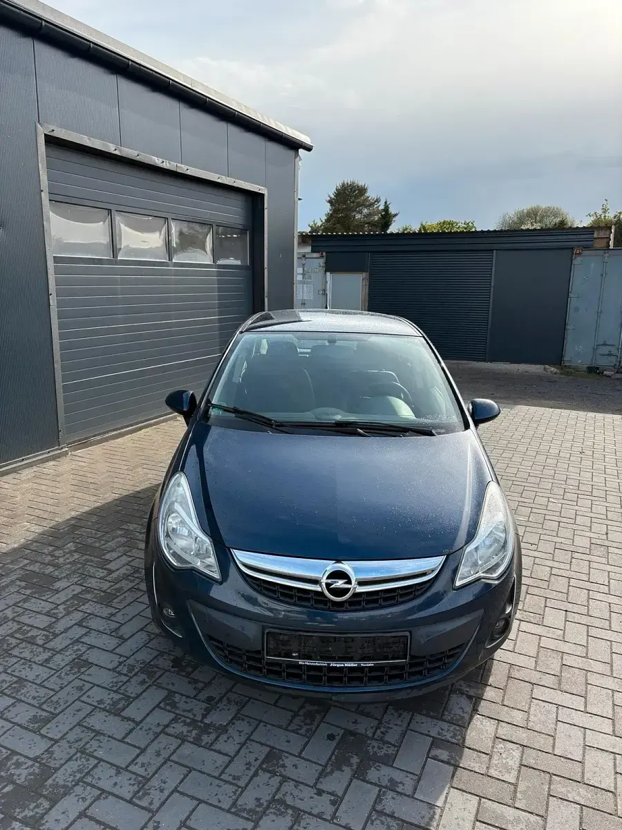 Gebraucht Opel Corsa 85 PS (62 kW) 2012 Blau Kleinwagen