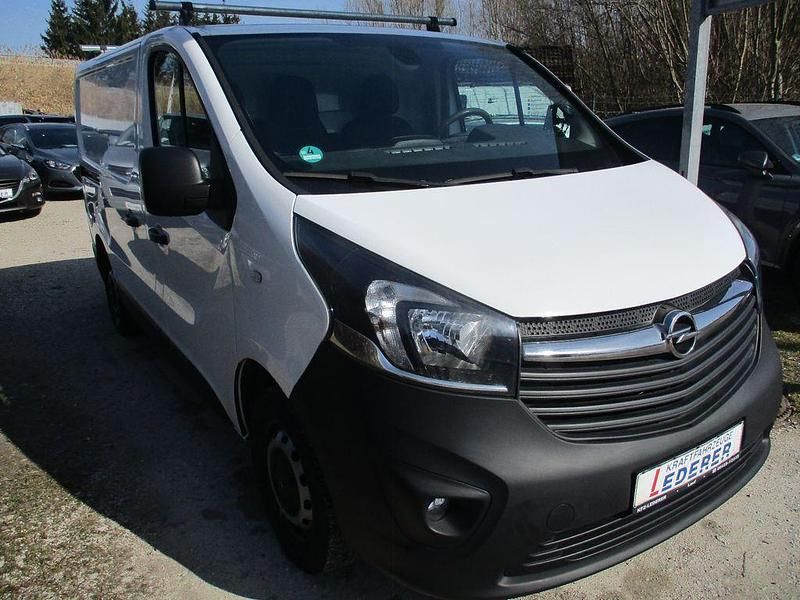 Gebraucht Opel Vivaro 116 PS (85 kW) 2015 Weiß Van / Kleinbus