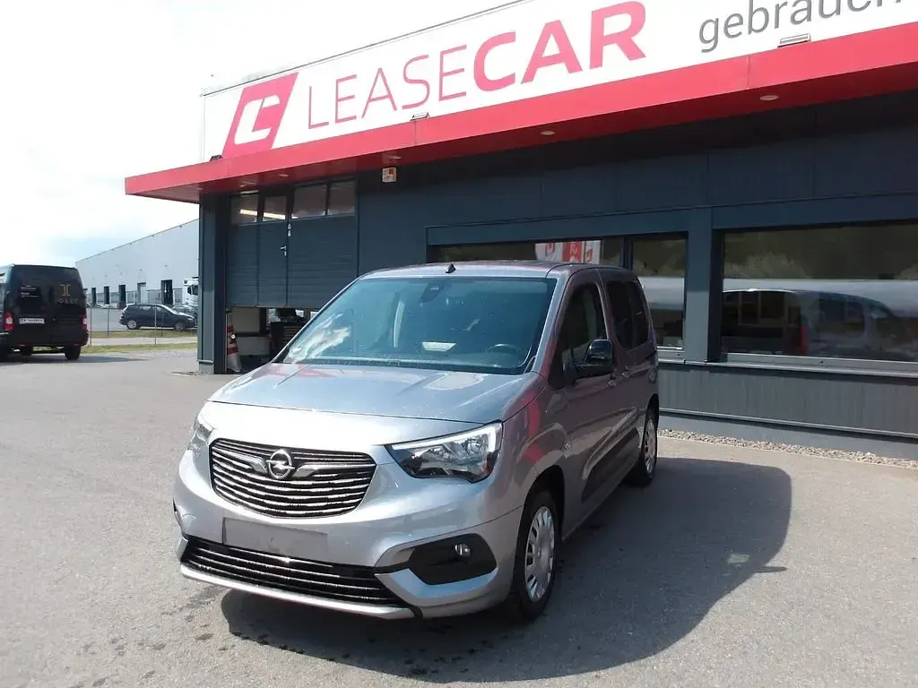 Gebraucht Opel Combo Life Elegance 131 PS (96 kW) 2023 Grau Limousine