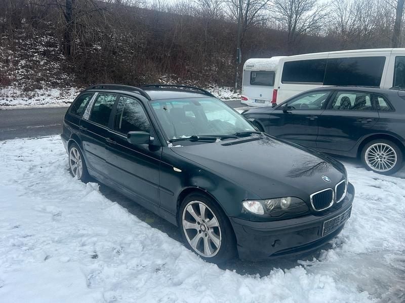 Gebraucht BMW 320 110 PS (80 kW) 2003 Grün Kombi