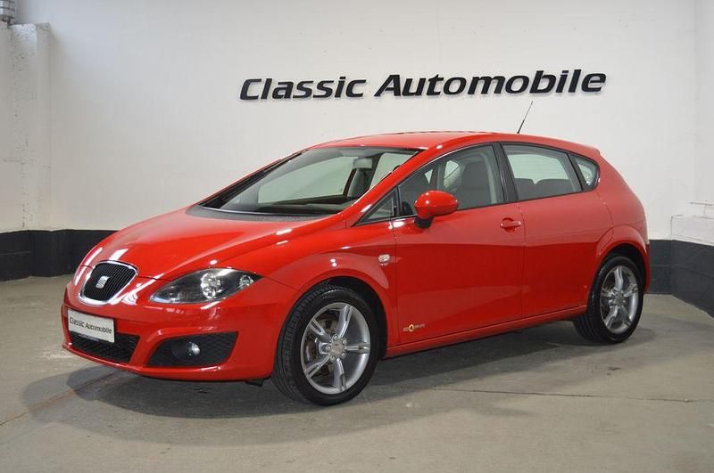 Rot Gebraucht 2011 Seat Leon Copa Limousine | 3.990 € (Fairer Preis) - Bild 1/4
