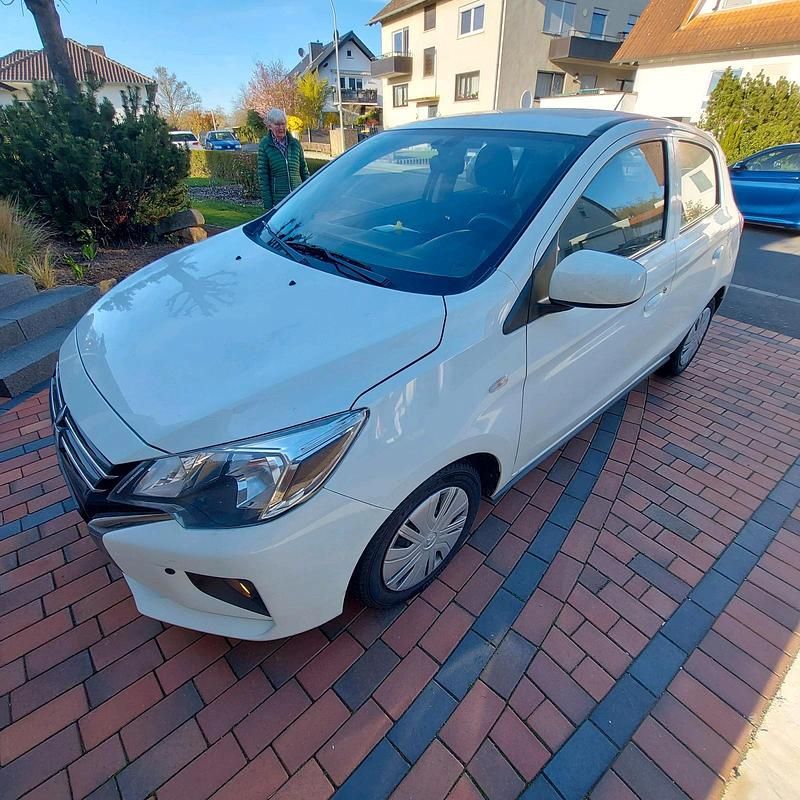Second-hand Mitsubishi Space Star Select 71 CP (52 kW) 2022 Alb Hatchback