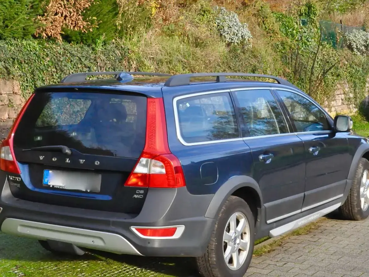 Gebraucht Volvo XC70 185 PS (136 kW) 2007 Blau Kombi