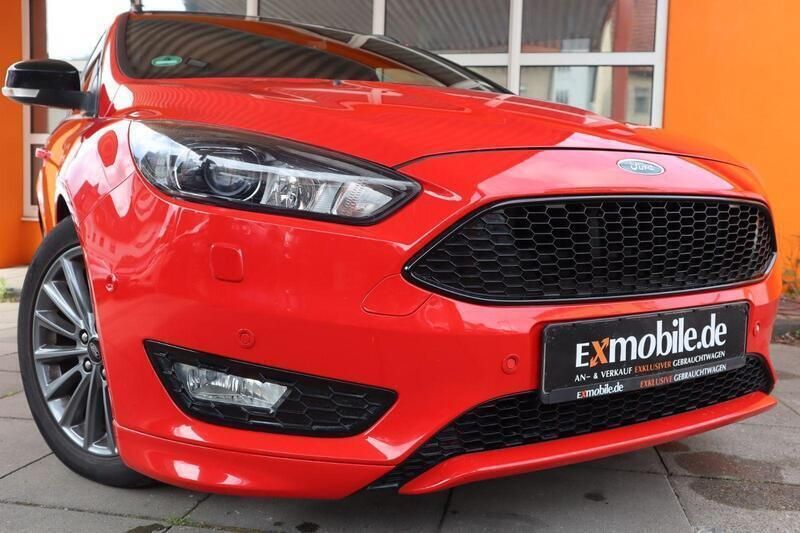 Rot Gebraucht 2018 Ford Focus ST-Line Kombi | 12.999 € (Fairer Preis) - Bild 1/4