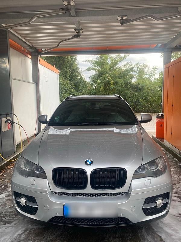 Silber Gebraucht 2009 BMW X6 SUV | 13.999 € (Fairer Preis) - Bild 1/4