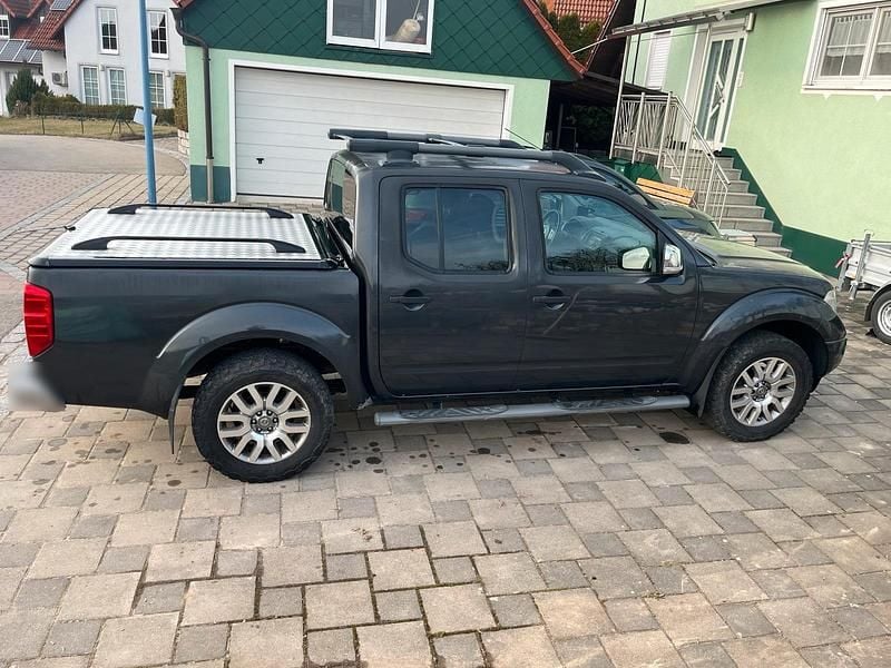 Gebraucht Nissan Navara 171 PS (125 kW) 2007 Grau Pickup
