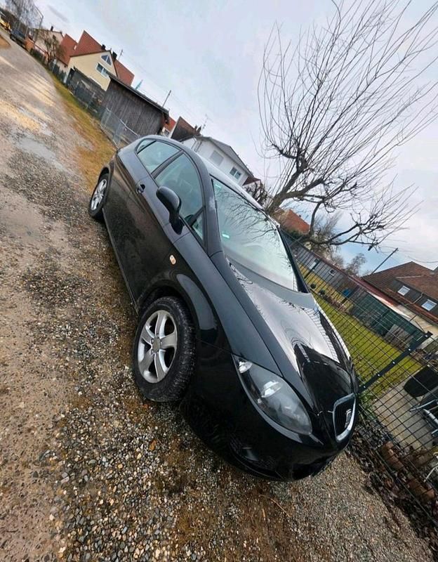Gebraucht Seat Leon 105 PS (77 kW) 2008 Schwarz Kleinwagen