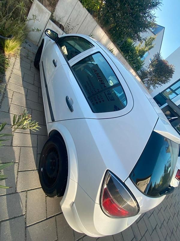 Weiß Gebraucht 2009 Opel Astra Limousine | 800 € (Superpreis) - Bild 1/3