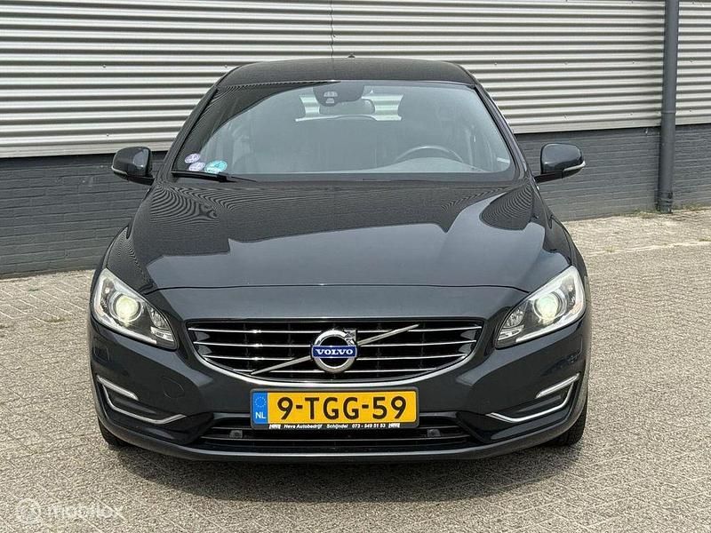 Gebraucht Volvo V60 Summum 215 PS (158 kW) 2013 Grau Kombi