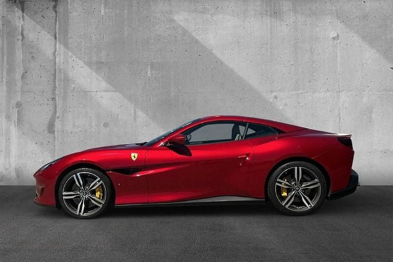 Gebraucht Ferrari Portofino 600 PS (441 kW) 2019 Rot Cabrio
