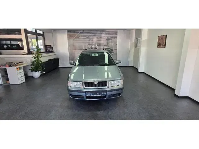 Gebraucht Skoda Octavia Tour 90 PS (66 kW) 2005 Grau Kombi