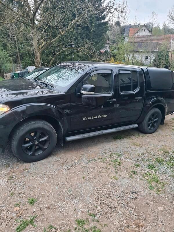 Schwarz Gebraucht 2012 Nissan Navara Abholung | 9.500 € - Bild 1/4