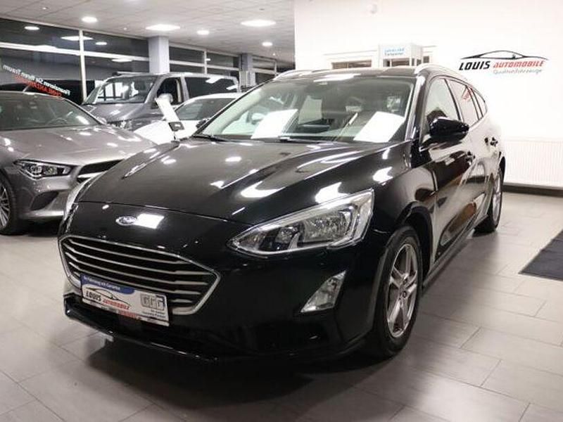 Gebraucht Ford Focus Cool & Connect 125 PS (91 kW) 2019 Schwarz Limousine