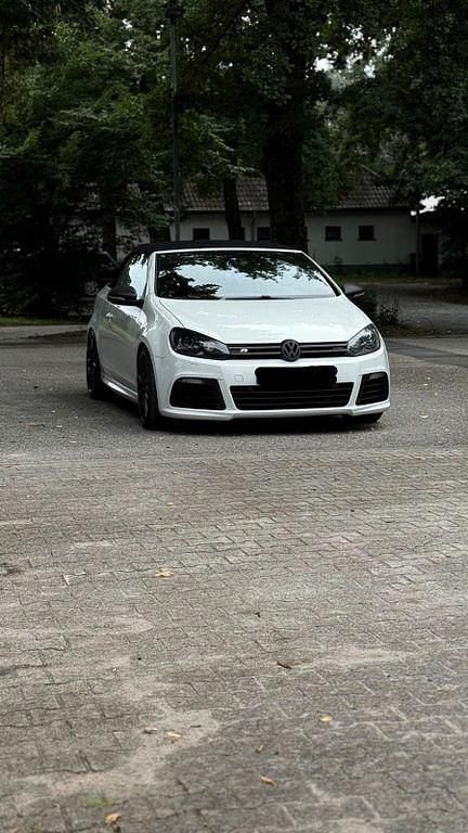 Gebraucht VW Golf Cabriolet R 265 PS (194 kW) 2013 Weiß Cabrio