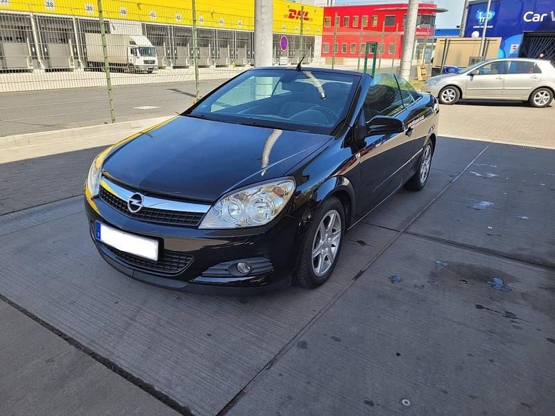 Gebraucht Opel Astra Cabriolet 140 PS (102 kW) 2008 Schwarz Cabrio