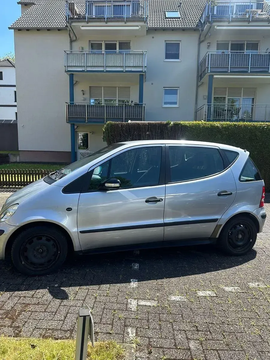 Gebraucht Mercedes A140 Avantgarde 82 PS (60 kW) 2003 Grau Van / Kleinbus