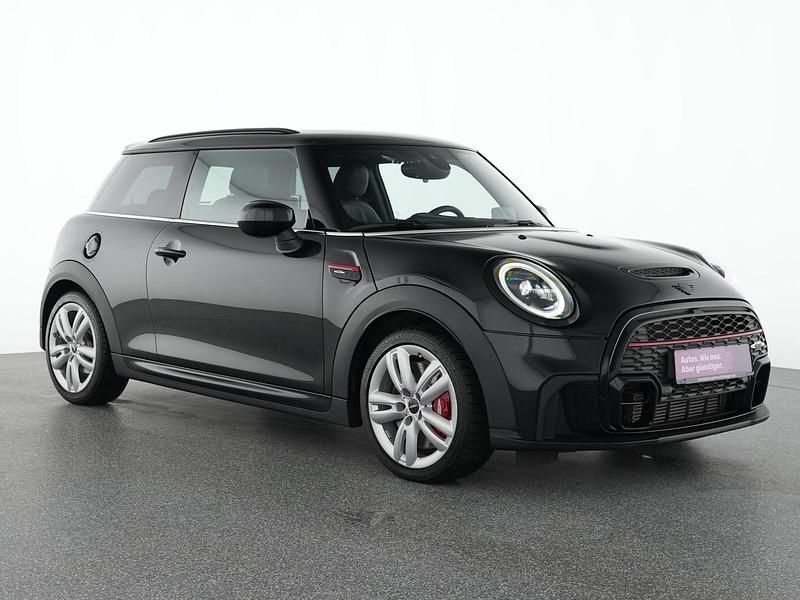 Gebraucht Mini John Cooper Works 231 PS (169 kW) 2022 Midnight black Kleinwagen