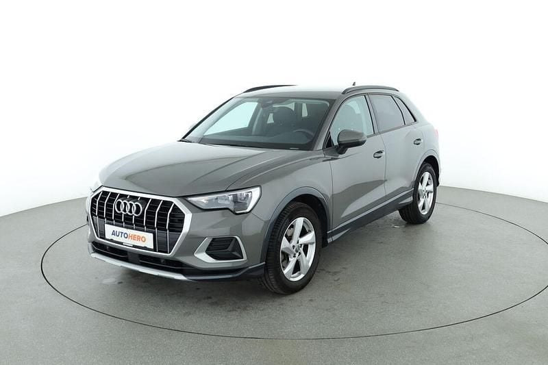 Grau Gebraucht 2020 Audi Q3 Advanced SUV | 27.240 € (Fairer Preis) - Bild 1/3