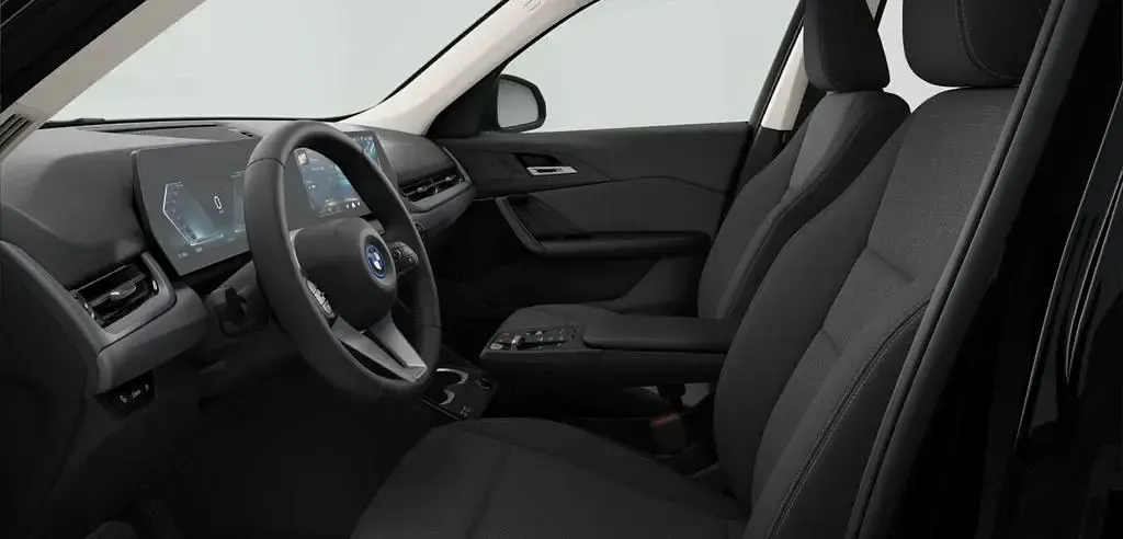 Używany BMW iX1 150 kW (204 KM) 2024 Czarny SUV