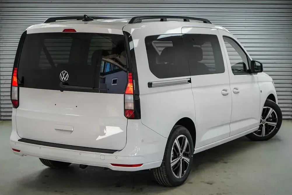 Neu VW Caddy 122 PS (89 kW) 2026 Candy weiß Van / Kleinbus