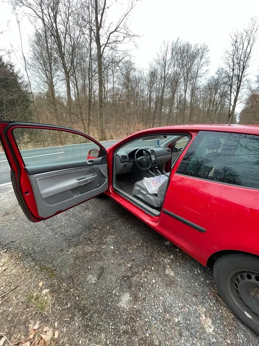 Gebraucht VW Golf IV 118 PS (86 kW) 2004 Rot Limousine