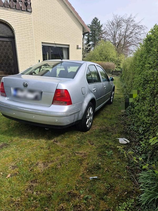 Gebraucht VW Bora 102 PS (75 kW) 2004 Silber Limousine