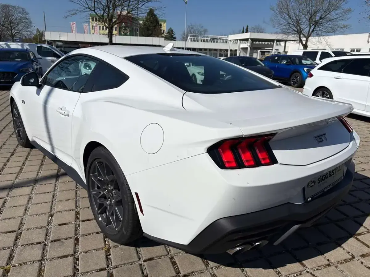 Gebraucht Ford Mustang GT Fastback 446 PS (328 kW) 2025 Weiß Coupé