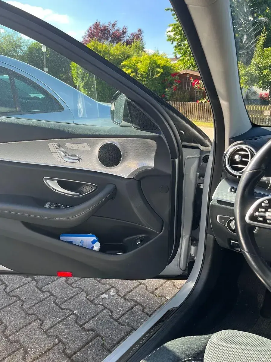 Gebraucht Mercedes E220 194 PS (142 kW) 2018 Silber Limousine