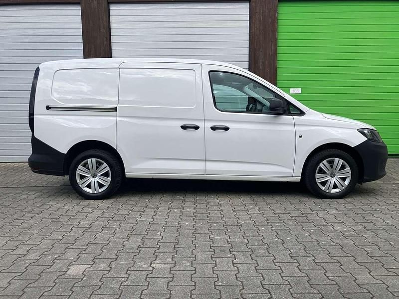 Gebraucht VW Caddy Maxi 102 PS (75 kW) 2023 Candyweiß Van / Kleinbus