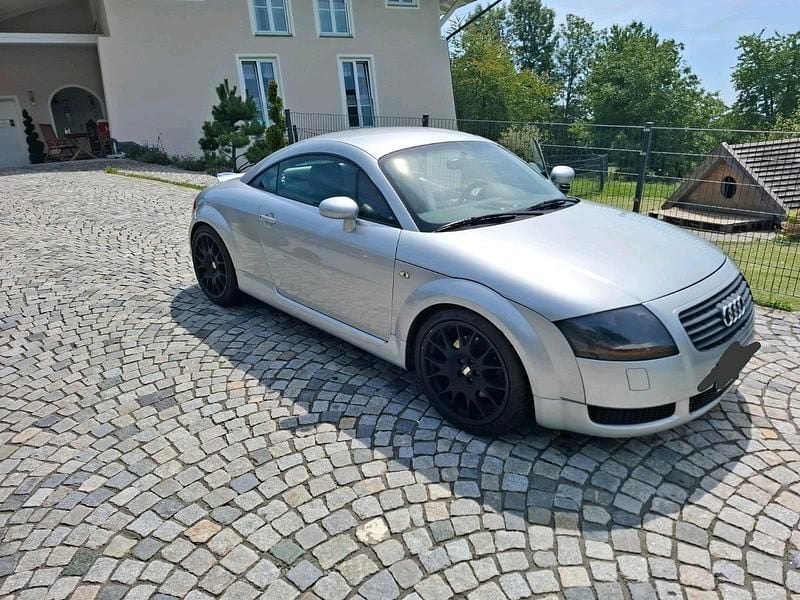 Silber Gebraucht 2002 Audi TT Coupé | 2.300 € (Superpreis) - Bild 1/4