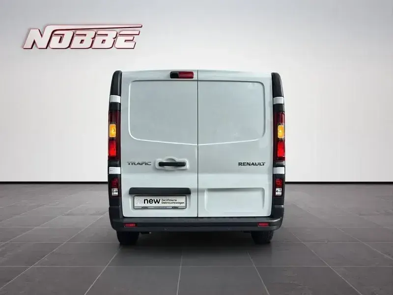Gebraucht Renault Trafic Komfort 150 PS (110 kW) 2022 Arktisweiß Van / Kleinbus