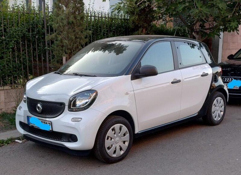 Weiß Gebraucht 2018 Smart ForFour Kleinwagen | 9.200 € (Fairer Preis) - Bild 1/4