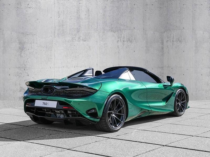 Neu McLaren 750S 749 PS (550 kW) 2026 Mso bespokegreen ivy Cabrio