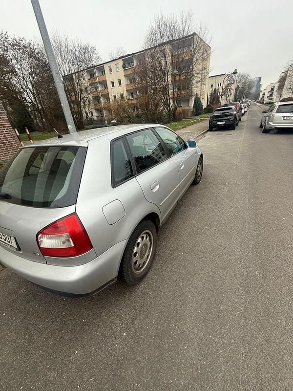 Gebraucht Audi A3 101 PS (74 kW) 2001 Silber Kleinwagen