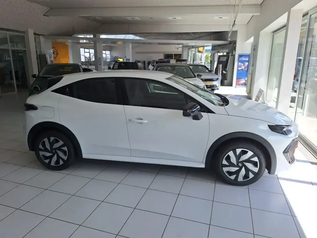 Neu Renault Clio Evolution 114 PS (83 kW) 2026 Other Kleinwagen