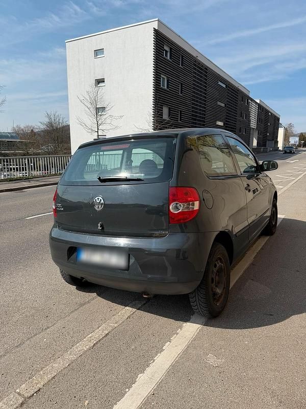 Gebraucht VW Fox 55 PS (40 kW) 2006 Grau Kleinwagen