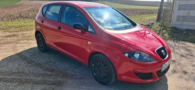Gebraucht Seat Altea Reference 140 PS (102 kW) 2006 Rot Van / Kleinbus