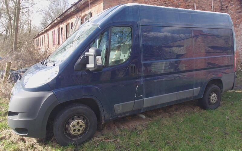 Blau Gebraucht 2010 Peugeot Boxer Van | 3.800 € (Guter Preis) - Bild 1/4