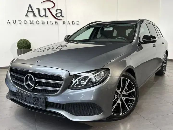 Selenitgrau Gebraucht 2019 Mercedes E200 Avantgarde Kombi | 24.989 € (Superpreis) - Bild 1/4