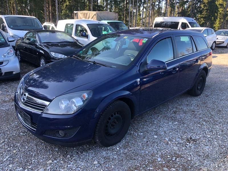 Gebraucht Opel Astra Edition 110 PS (80 kW) 2010 Blau Limousine